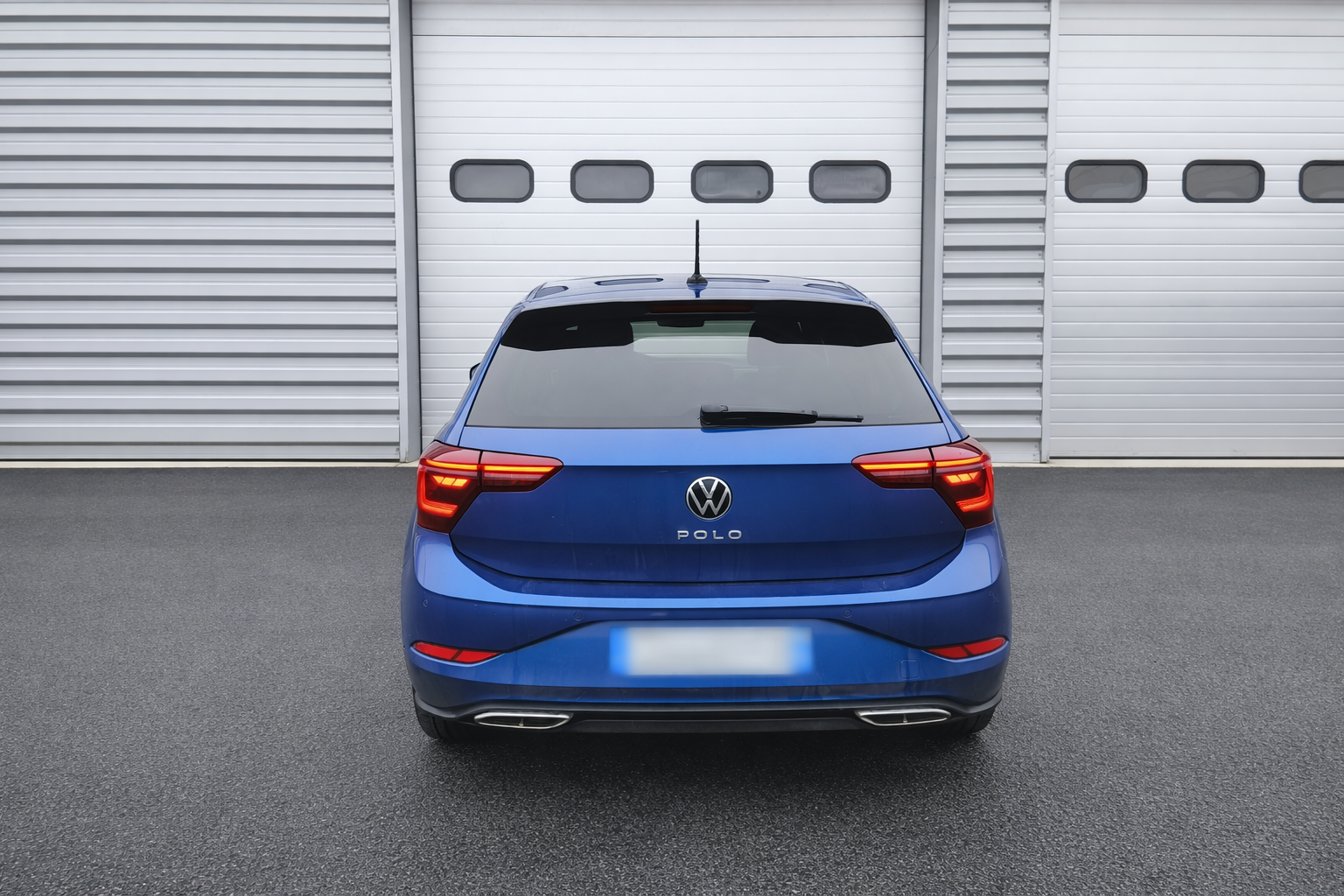 Volkswagen Polo - Miniature 4