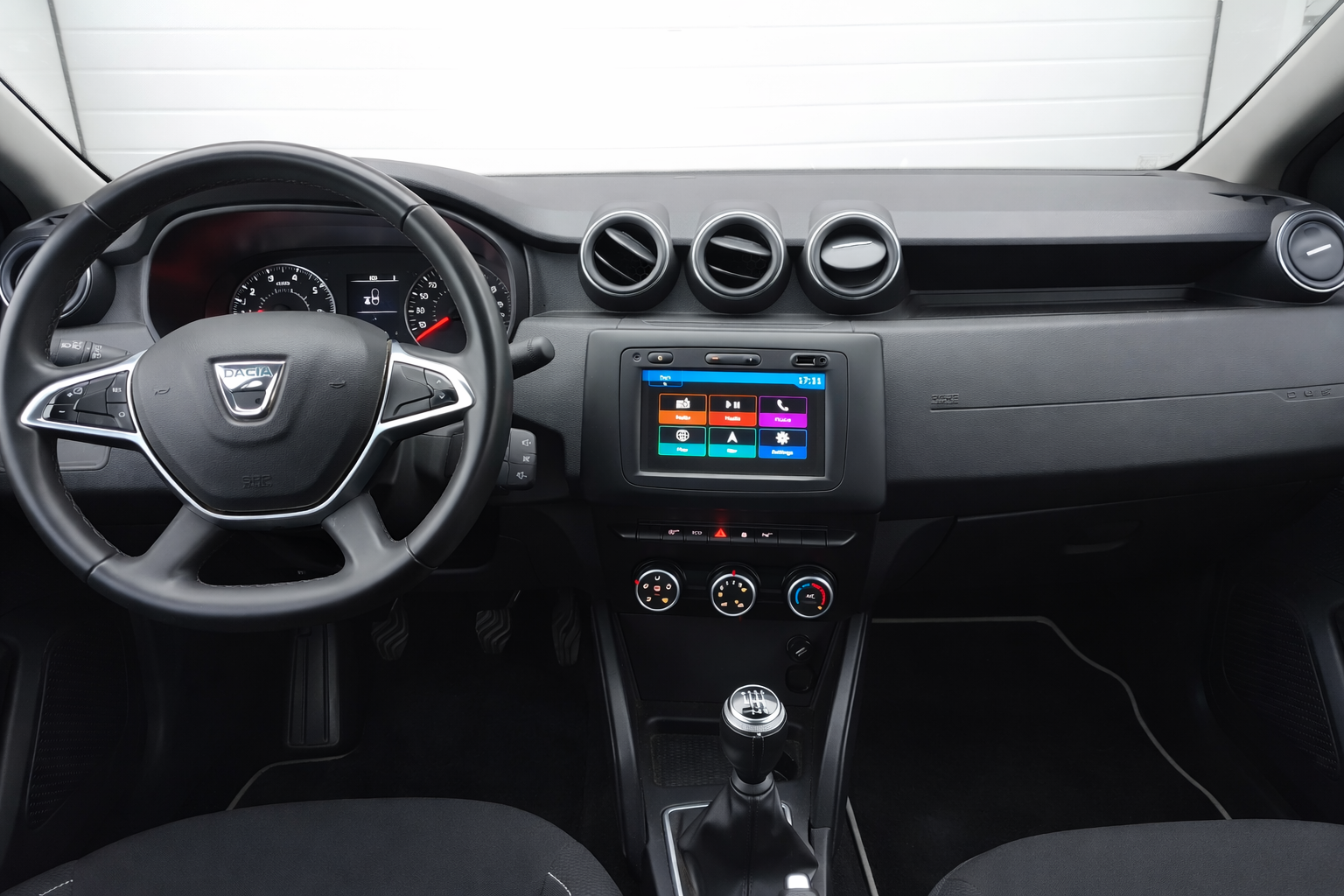 Dacia Duster 1.5 DCI  - Miniature 2